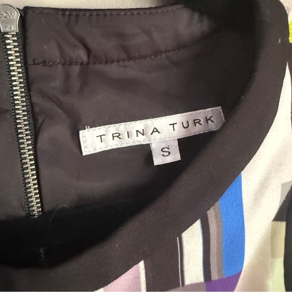 Trina Turk Geometric Top - Picture 2 of 4